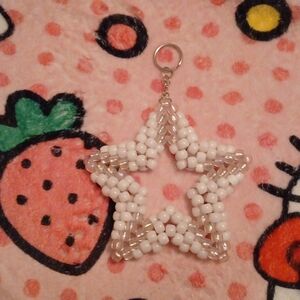 White Kandi Star Keychain